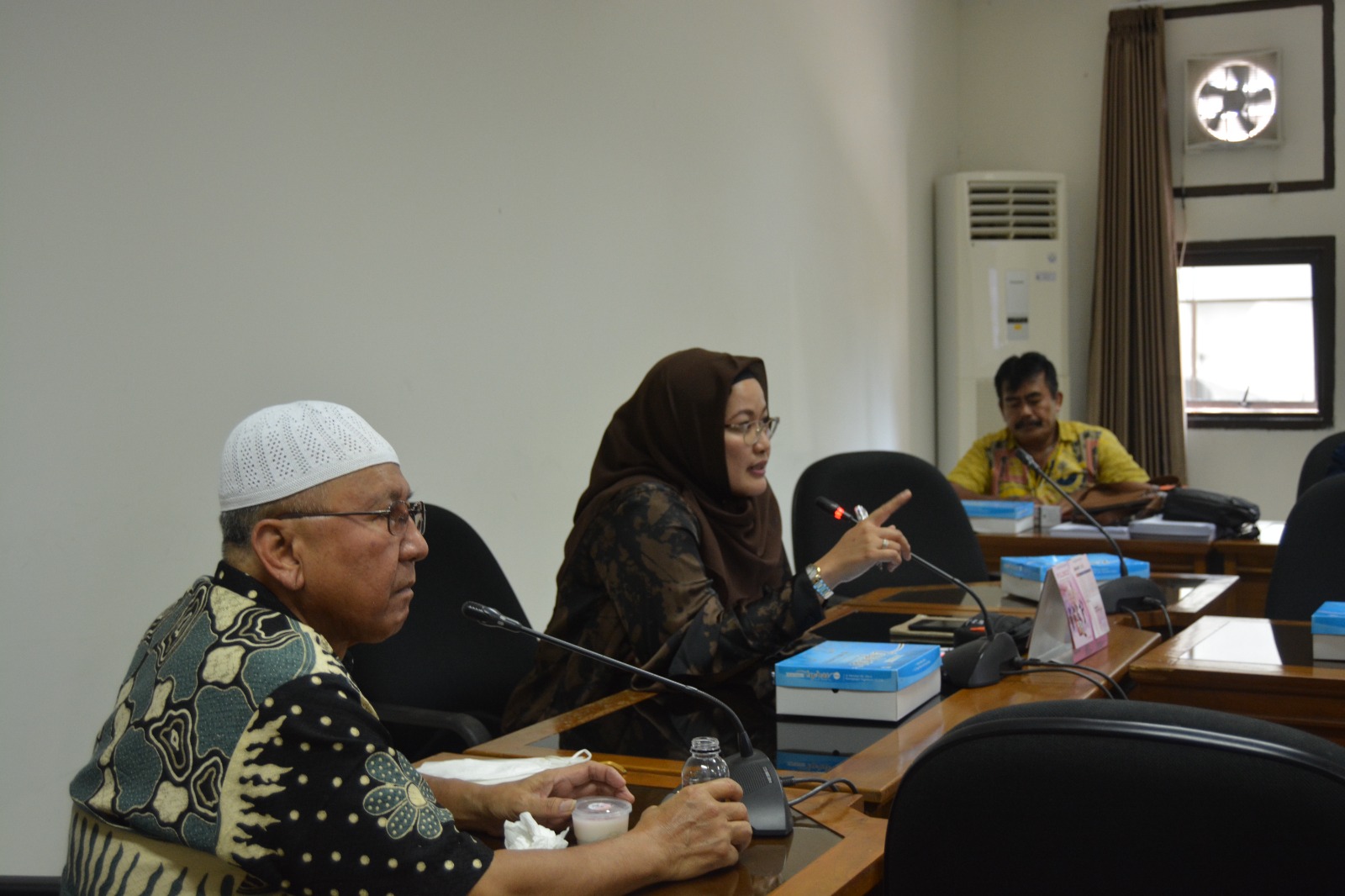 Rapat dewan musyawarah